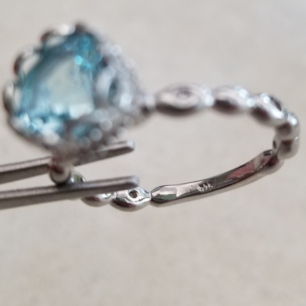 HOST PICK 2X!! 💍 Sterling Acqua Blue Solitaire - Picture 6 of 9